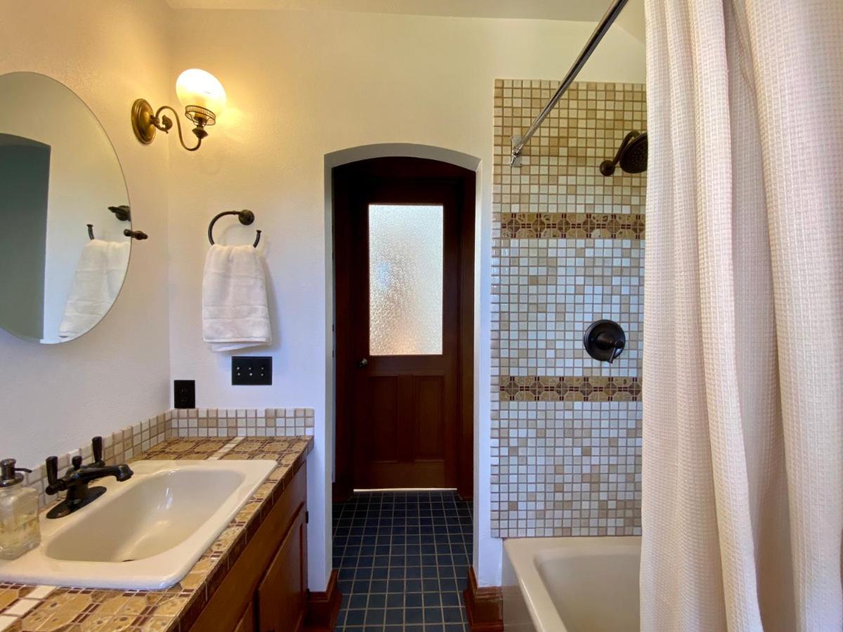 Mount Tom House Bed and Breakfast Harrisburg Kamer foto